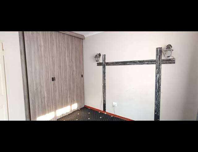 3 BEDROOM TOWNHOUSE FOR SALE IN REYNO RIDGE